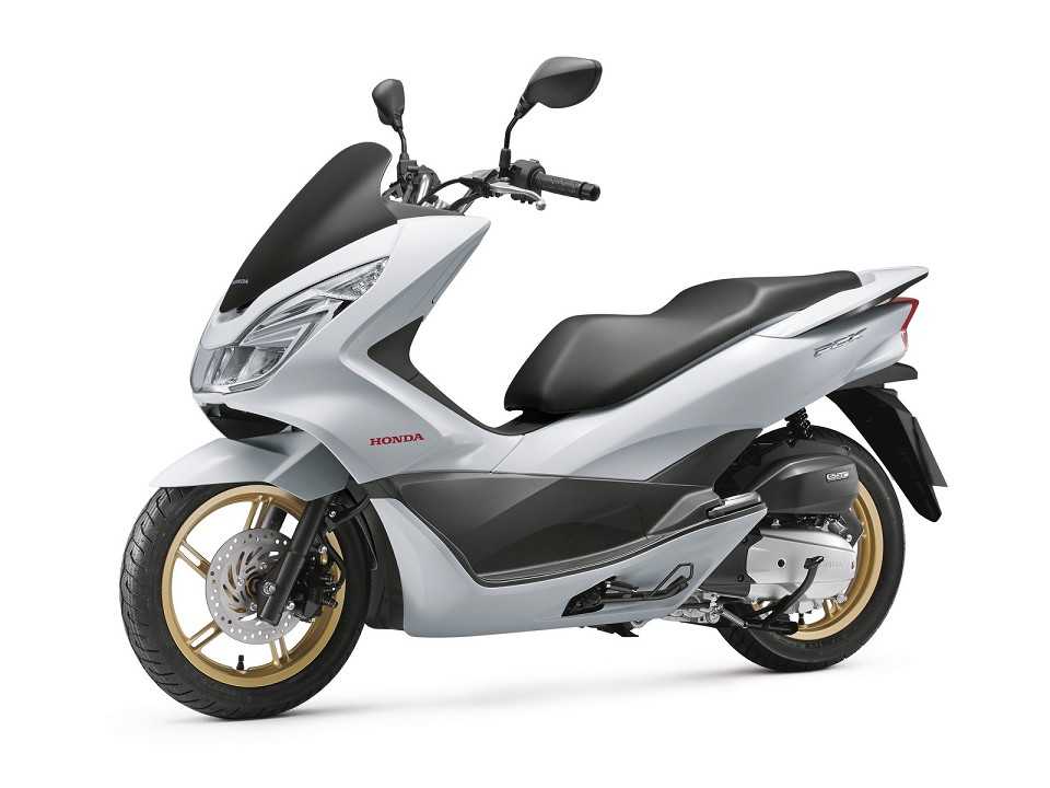 HondaPCX 150 2016 - 3/4 frente