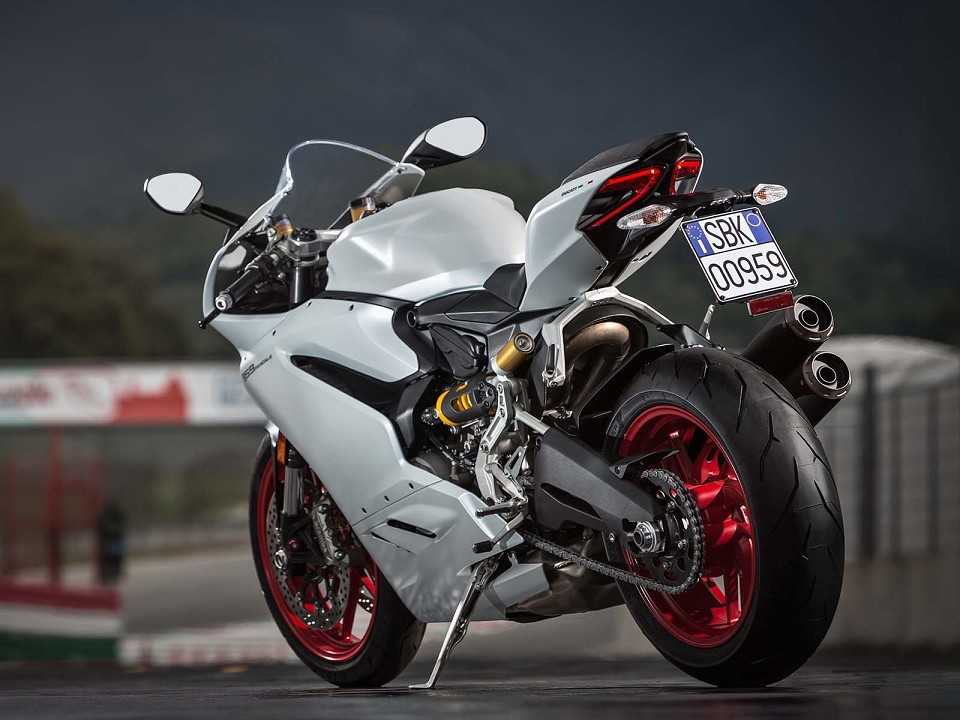 Ducati959 Panigale 2016 - 3/4 traseira