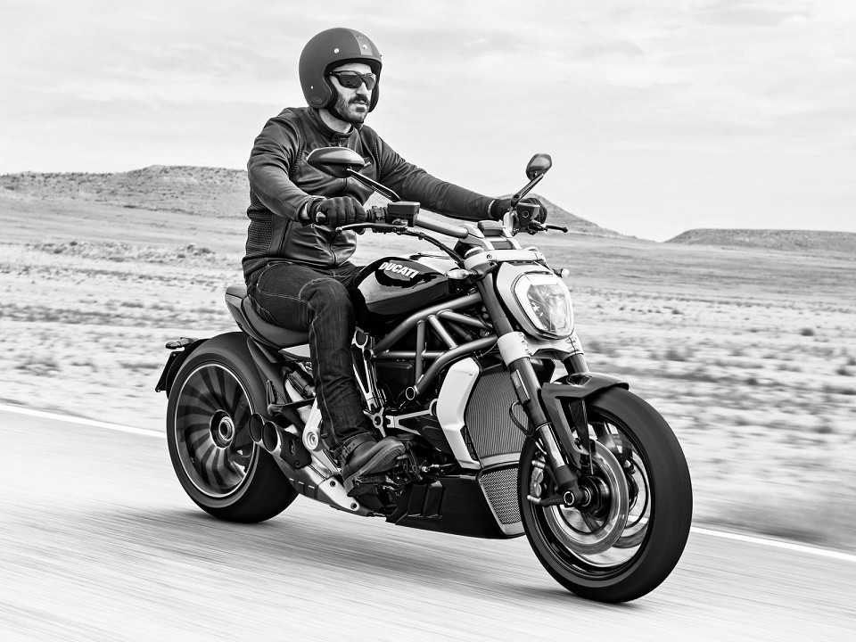 DucatiXDiavel 2016 - 3/4 frente