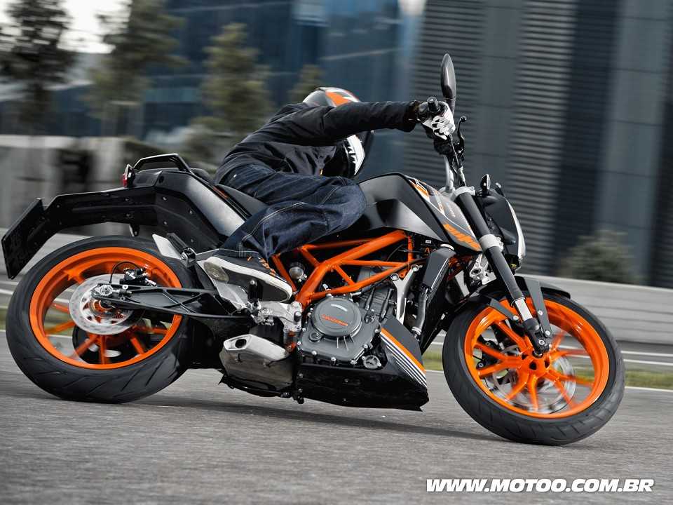 KTM390 Duke 2016 - lateral