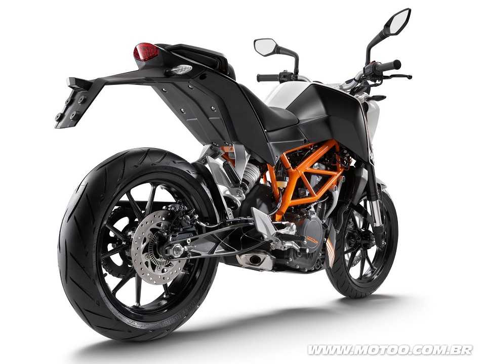 KTM390 Duke 2016 - 3/4 traseira