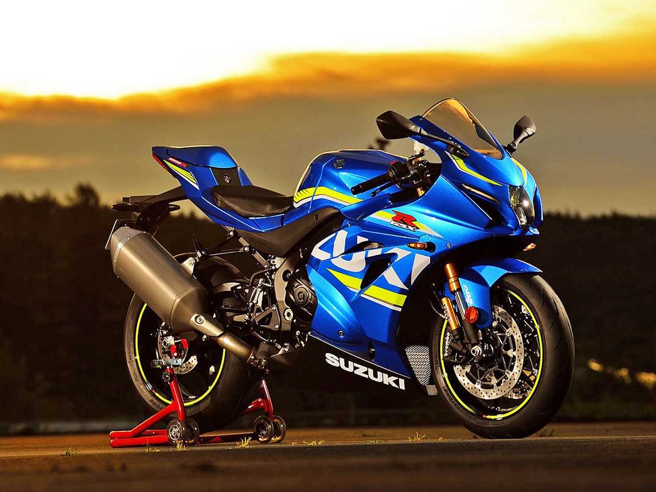 SuzukiGSX-R1000 2017 - 3/4 frente