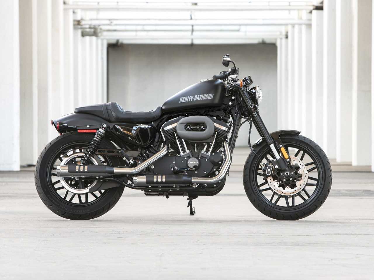 Harley-DavidsonRoadster 2017 - lateral