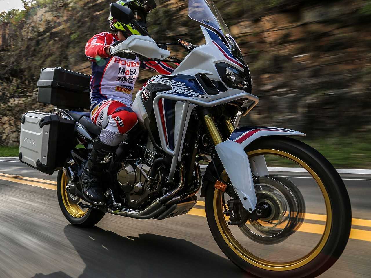 HondaCRF 1000L Africa Twin 2016 - 3/4 frente