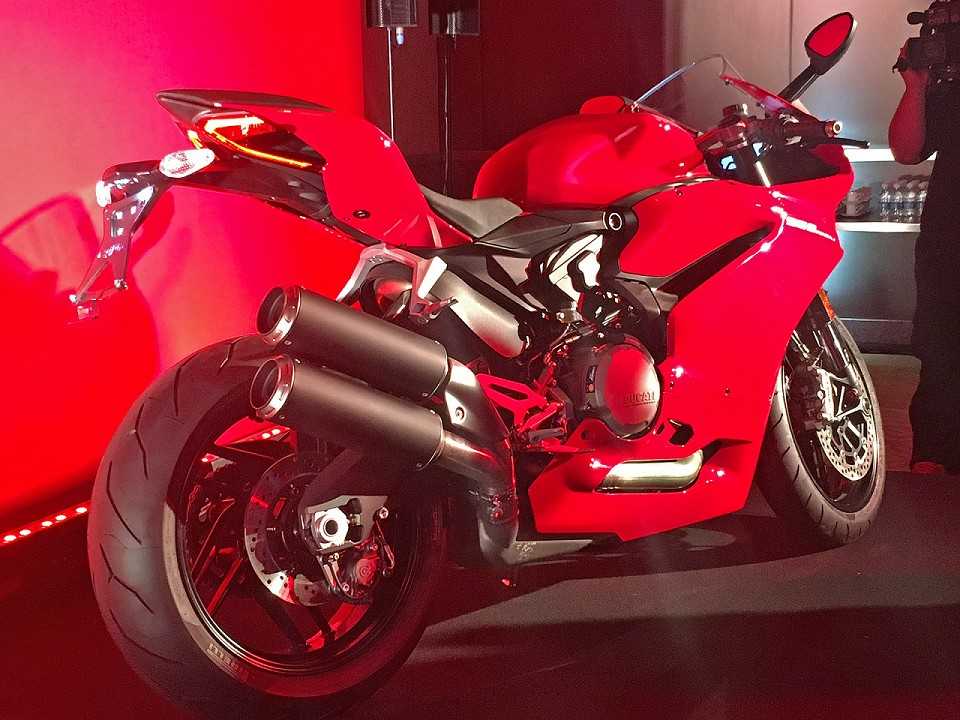 Ducati959 Panigale 2017 - 3/4 traseira