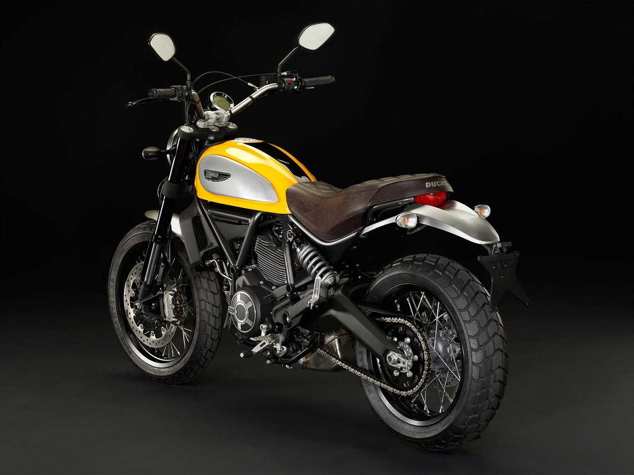 DucatiScrambler 2016 - 3/4 traseira