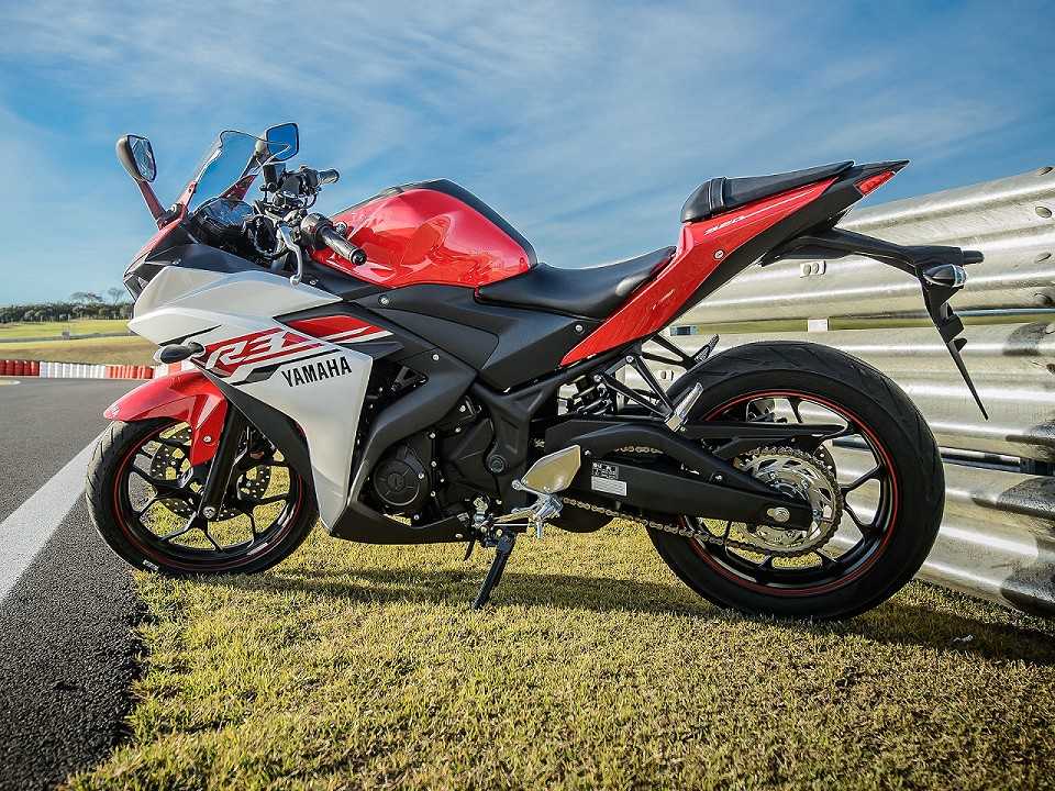 Yamaha R3 2016