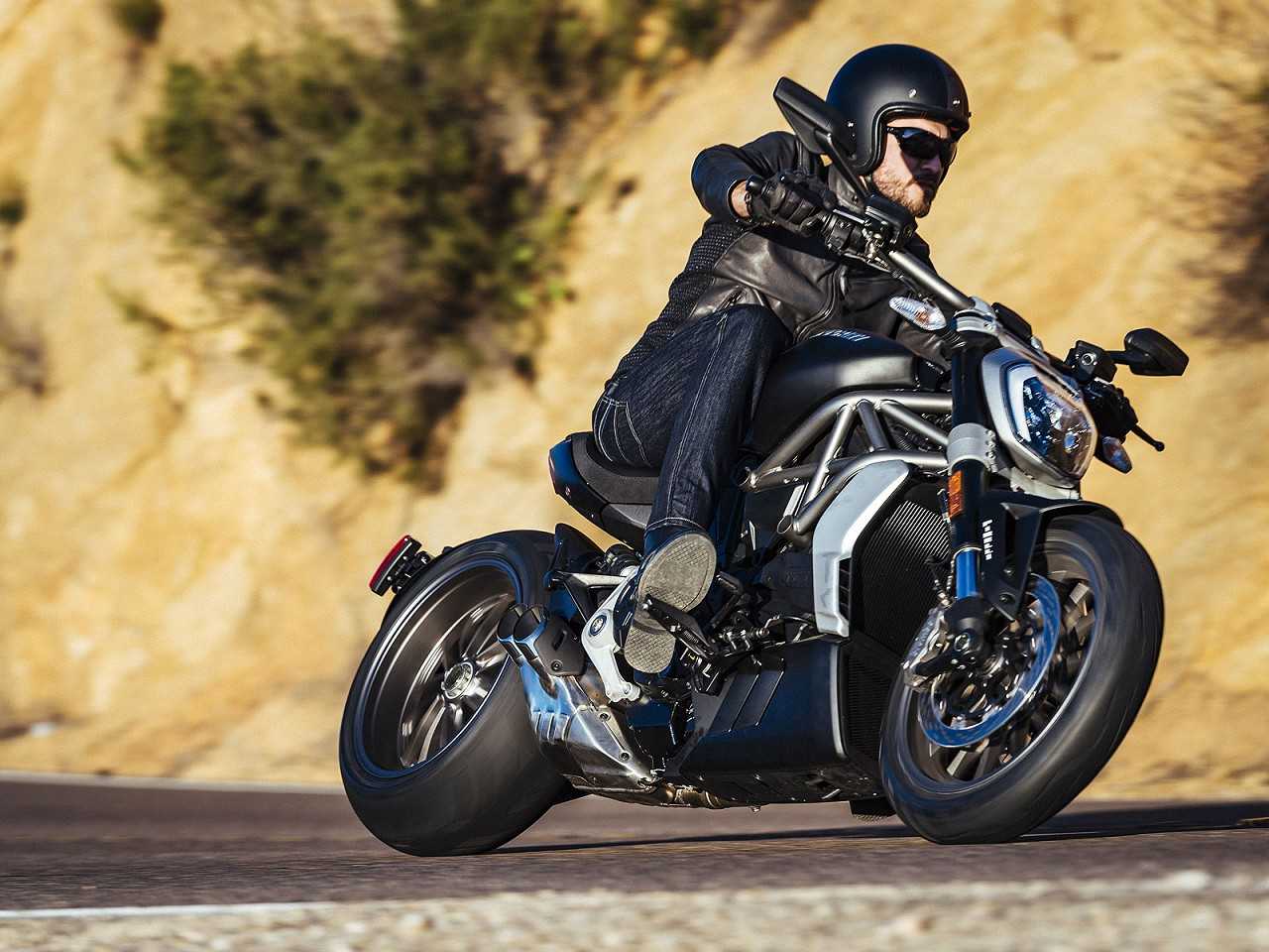 DucatiXDiavel 2016 - 3/4 frente