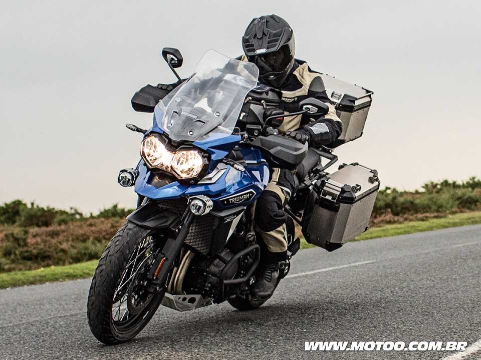 TriumphTiger Explorer 2017 - 3/4 frente