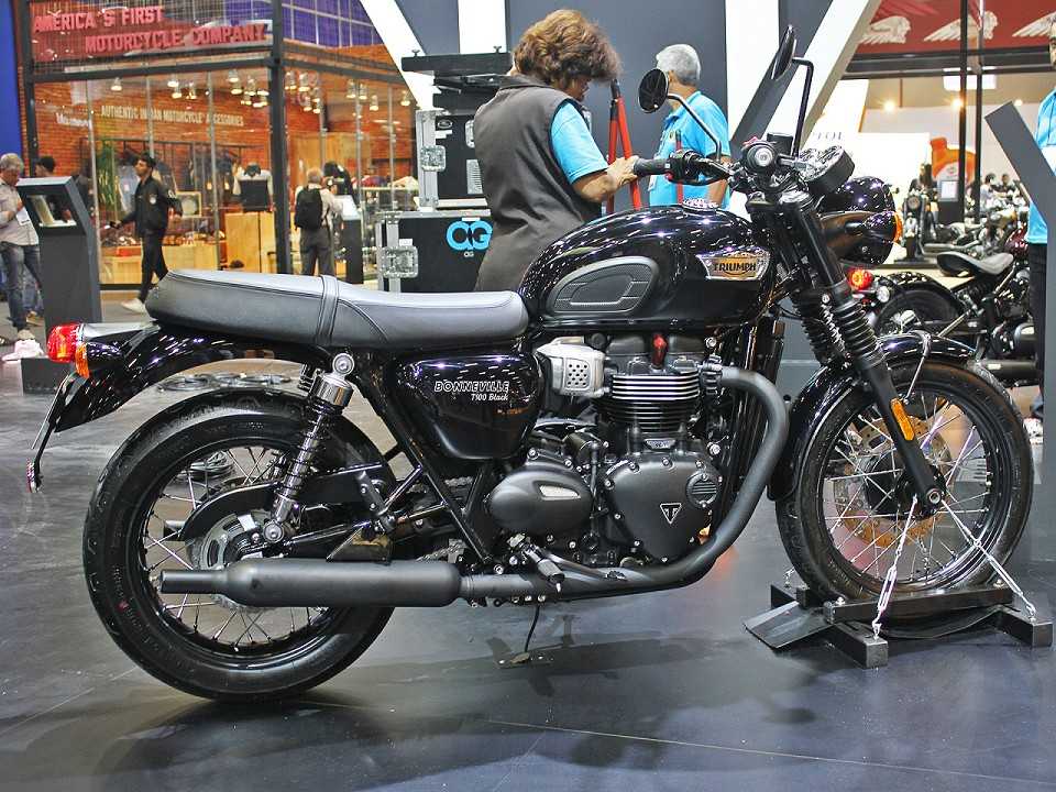 Triumph Bonneville T100 Black