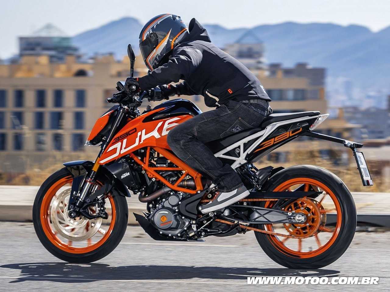 KTM390 Duke 2017 - lateral