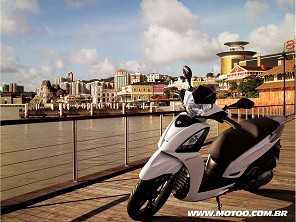 Kymco People GTi 300