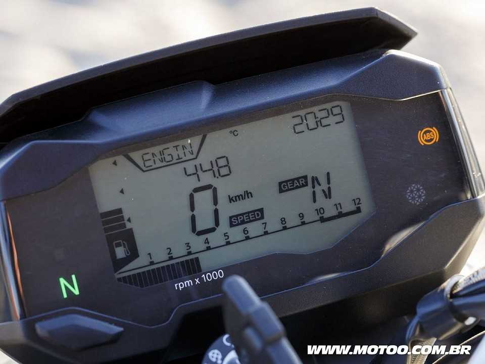 BMW G 310 R 2017 - painel