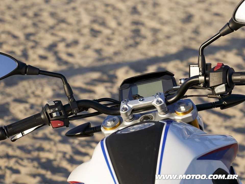 BMW G 310 R 2017 - painel