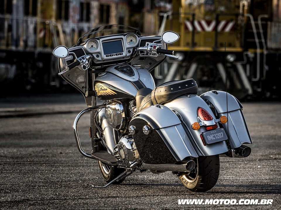 IndianChieftain Dark Horse 2017 - 3/4 traseira