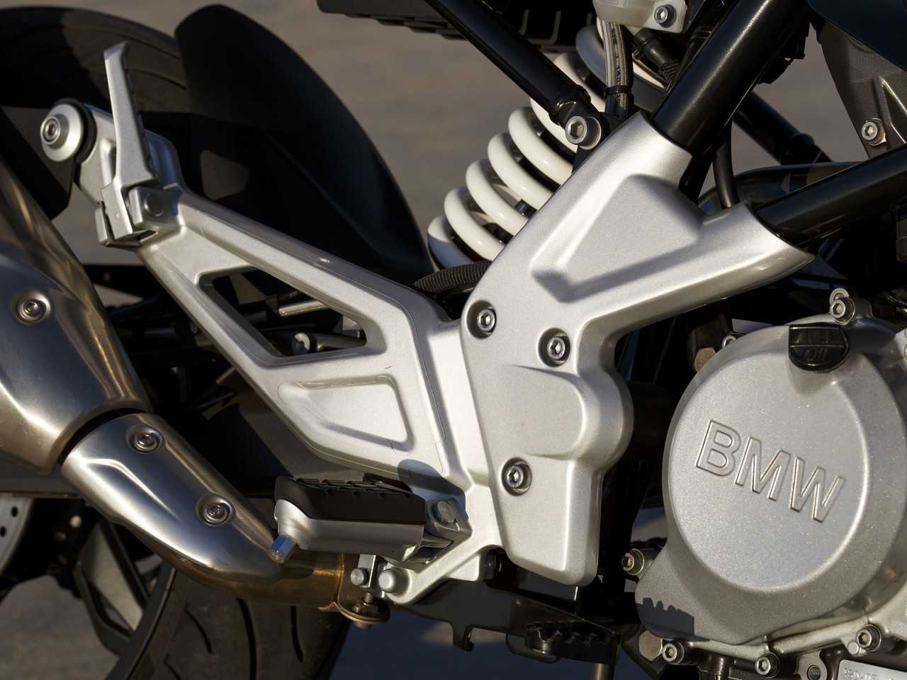 BMWG 310 R 2018 - acelerador