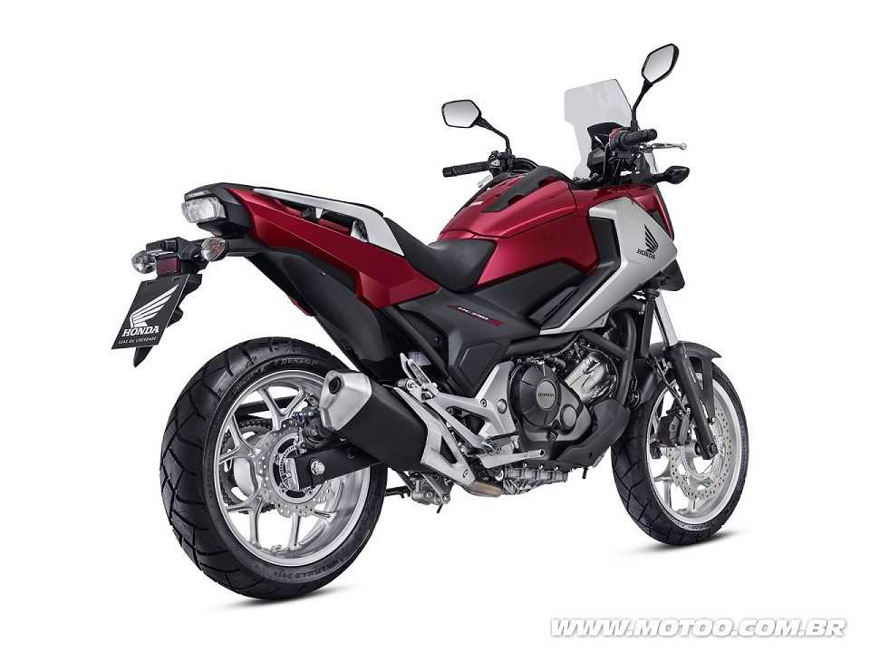 HondaNC 750X 2018 - 3/4 traseira