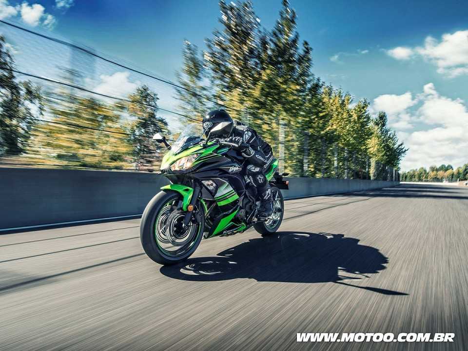 KawasakiNinja 650 2018 - 3/4 frente