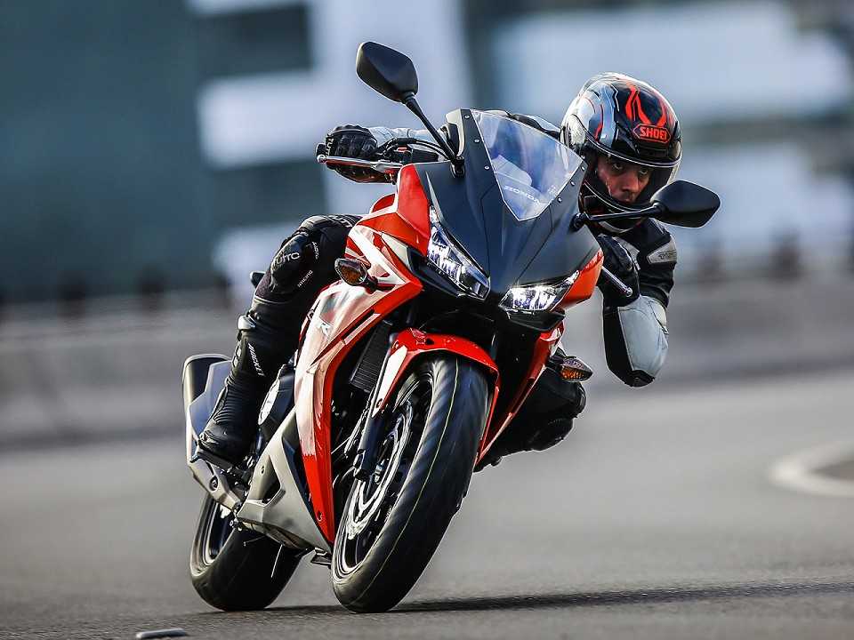 HondaCBR 500R 2018 - 3/4 frente