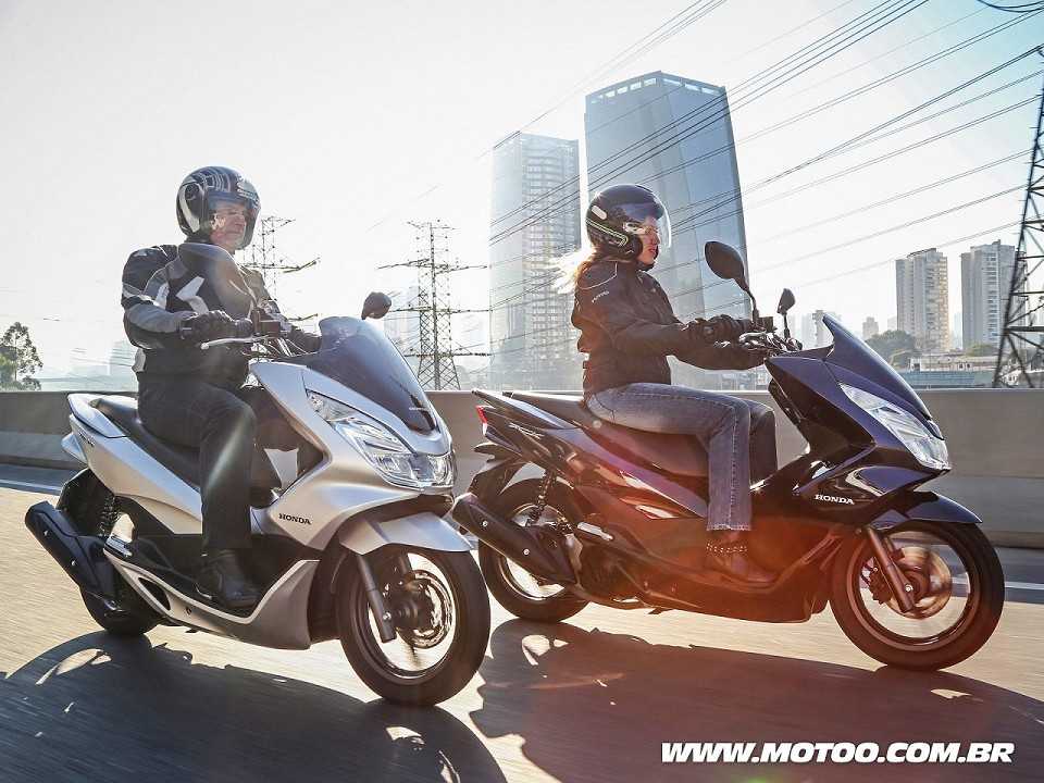 HondaPCX 150 2018 - 3/4 frente