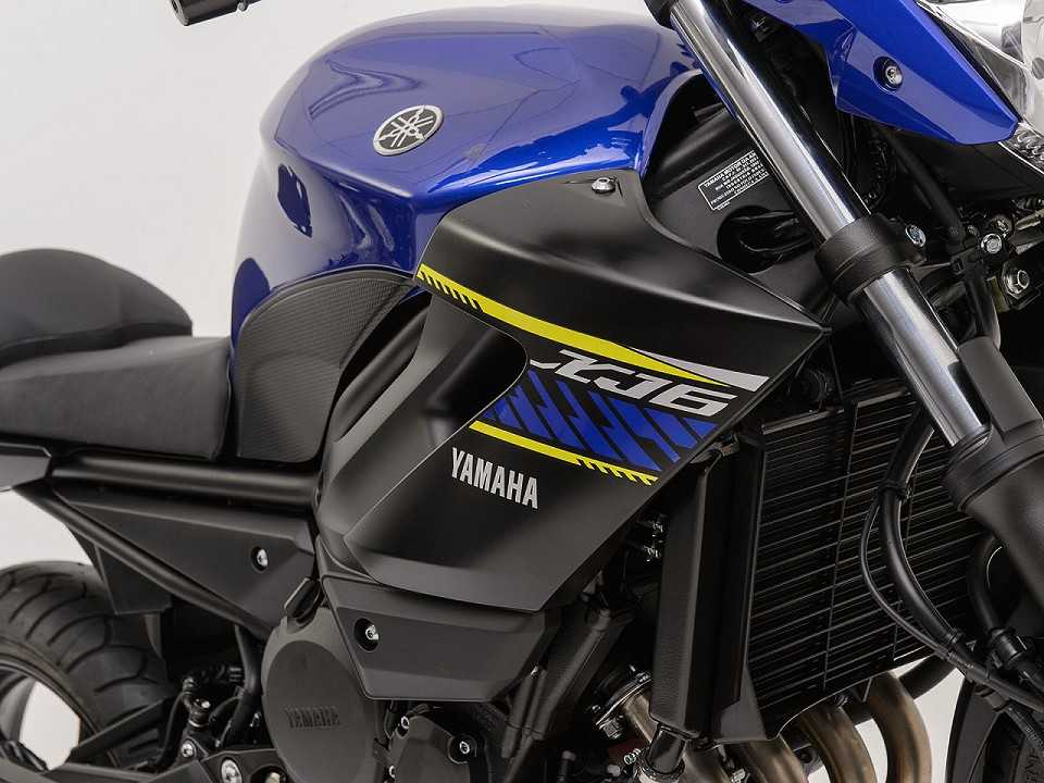 YamahaXJ6 2018 - escapamentos