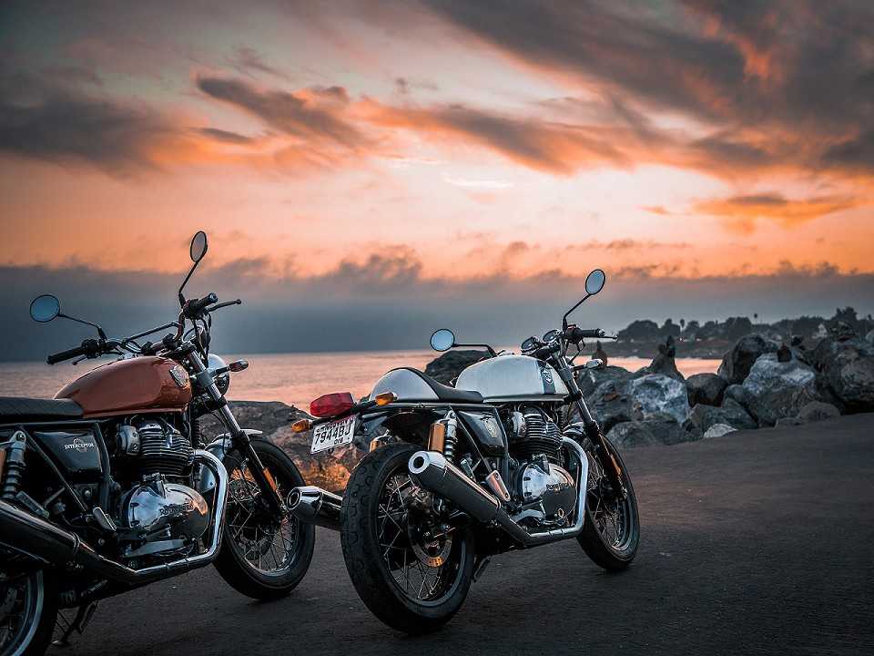 Royal EnfieldContinental GT 650 2018 - escapamentos