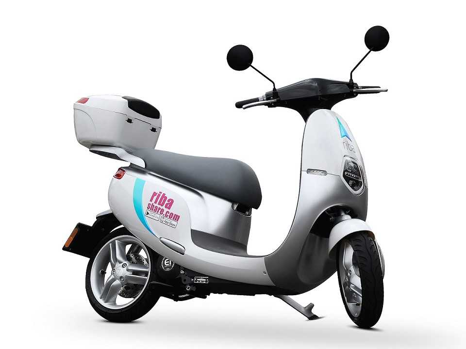 Scooter elÃƒÂ©trica utilizada pela Riba Share