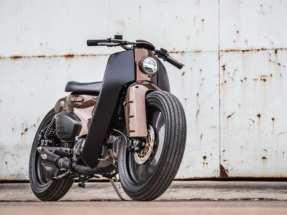 Acima a Super Cub customizada pela K-Speed