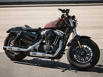 A Sportster Forty-Eight é outro modelo que também participa do concurso