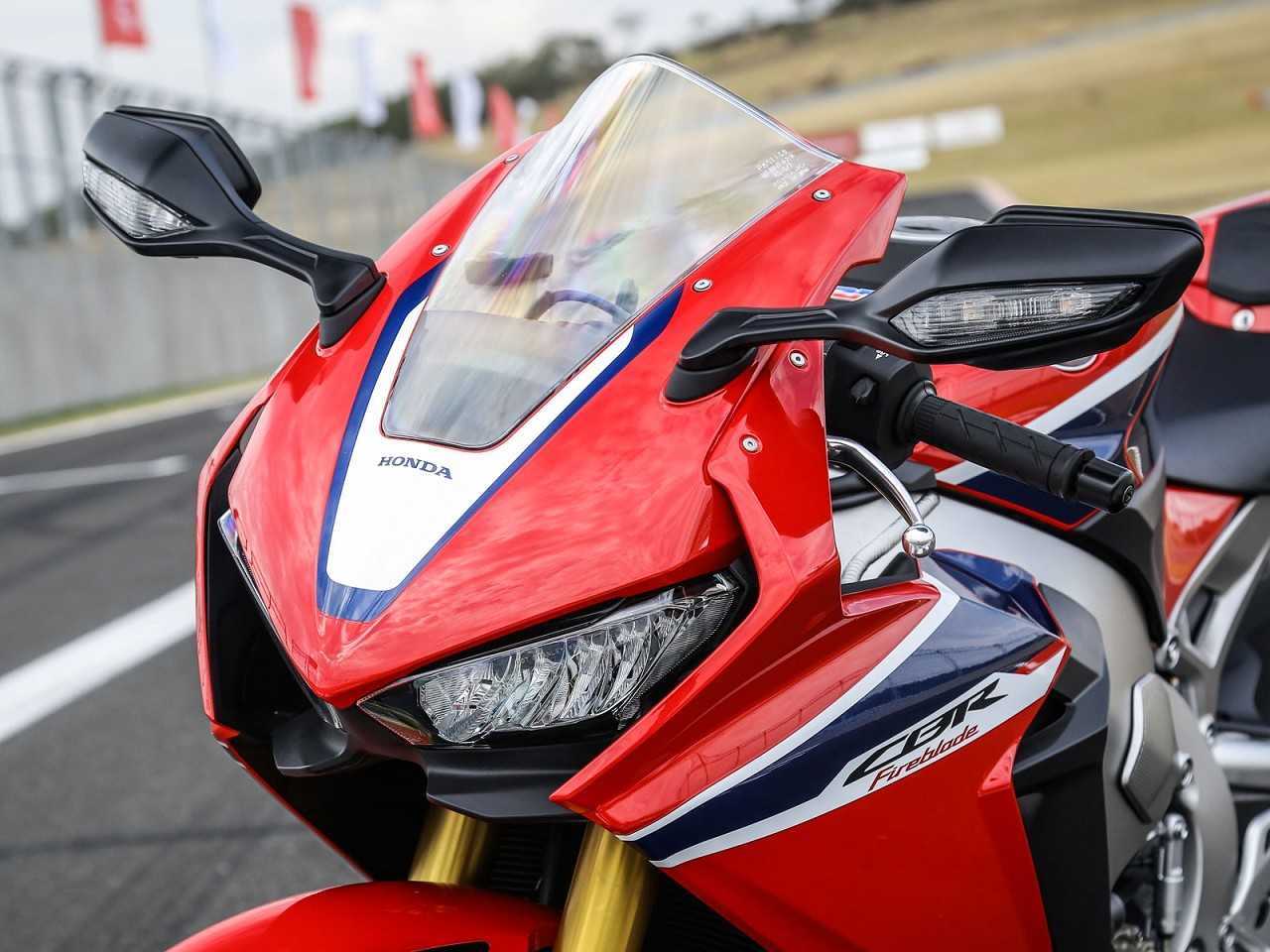 HondaCBR 1000RR 2018 - escapamentos