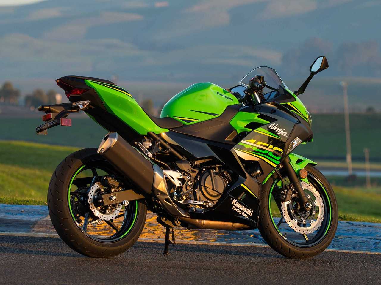 KawasakiNinja 400 2019 - 3/4 traseira