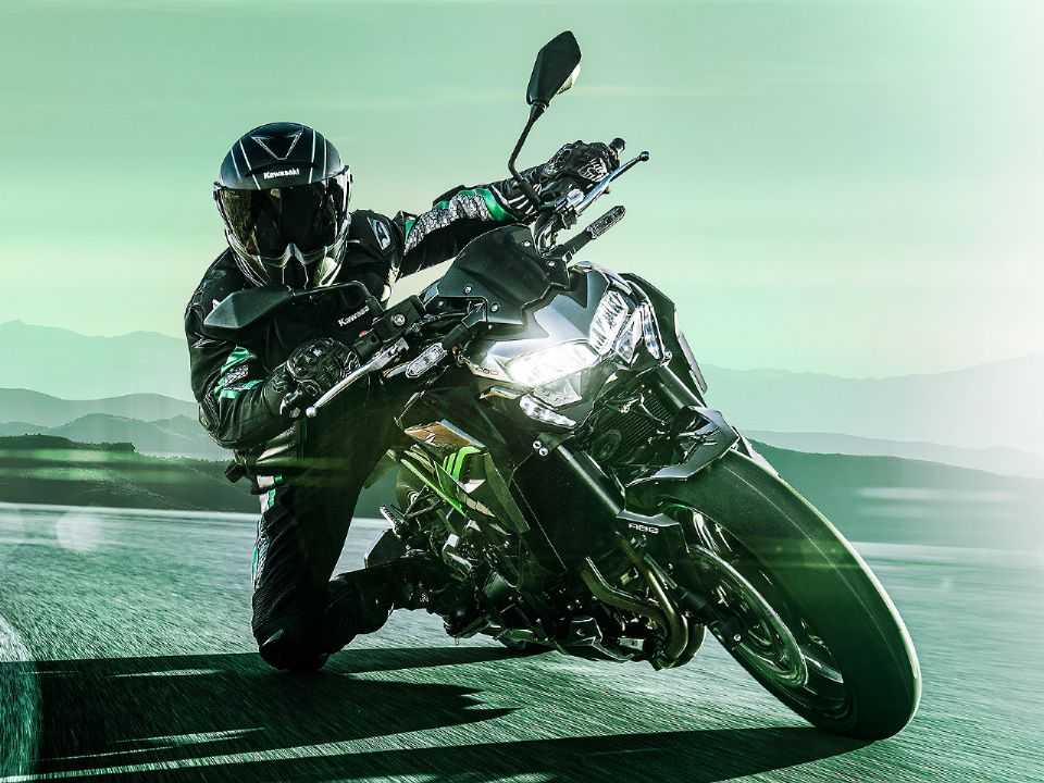 Kawasaki Z900 2021