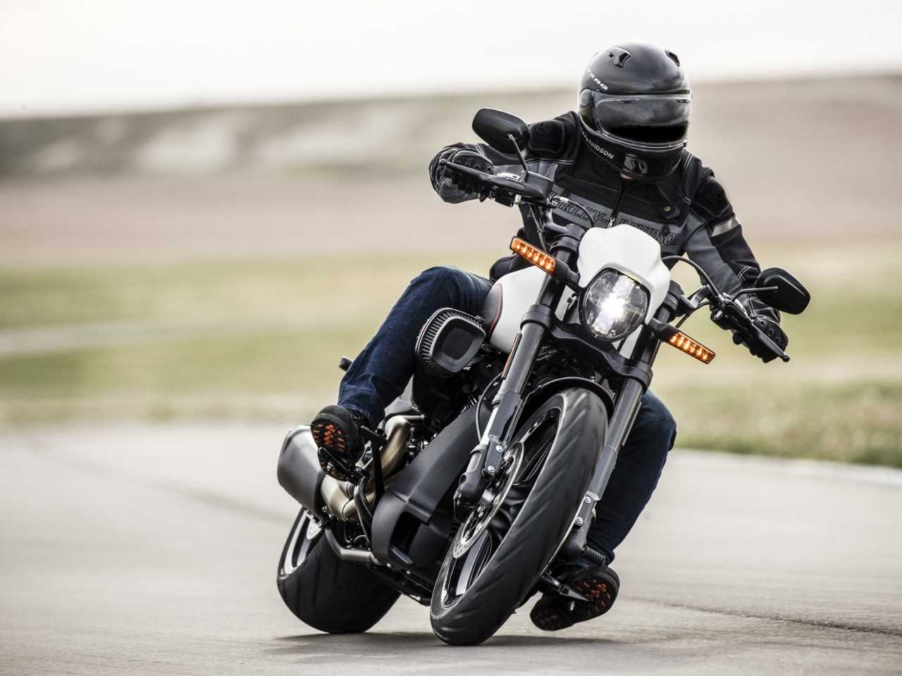 Harley-DavidsonFXDR 114 2019 - 3/4 frente