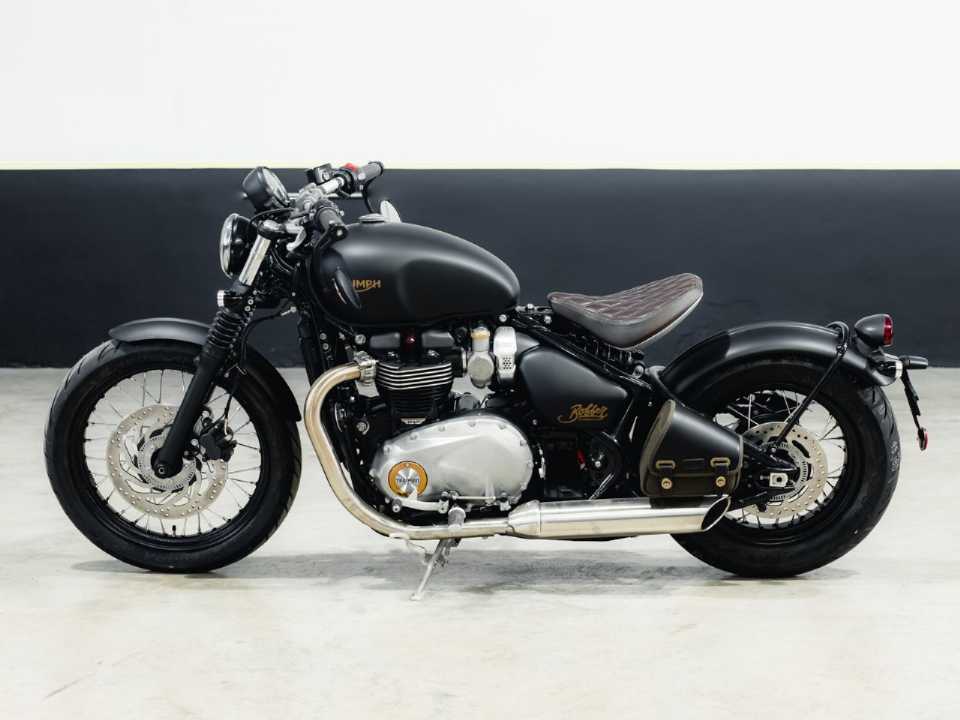 TriumphBonneville Bobber 2019 - 3/4 frente