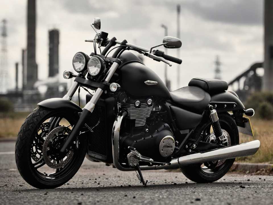 TriumphThunderbird 2019 - 3/4 frente