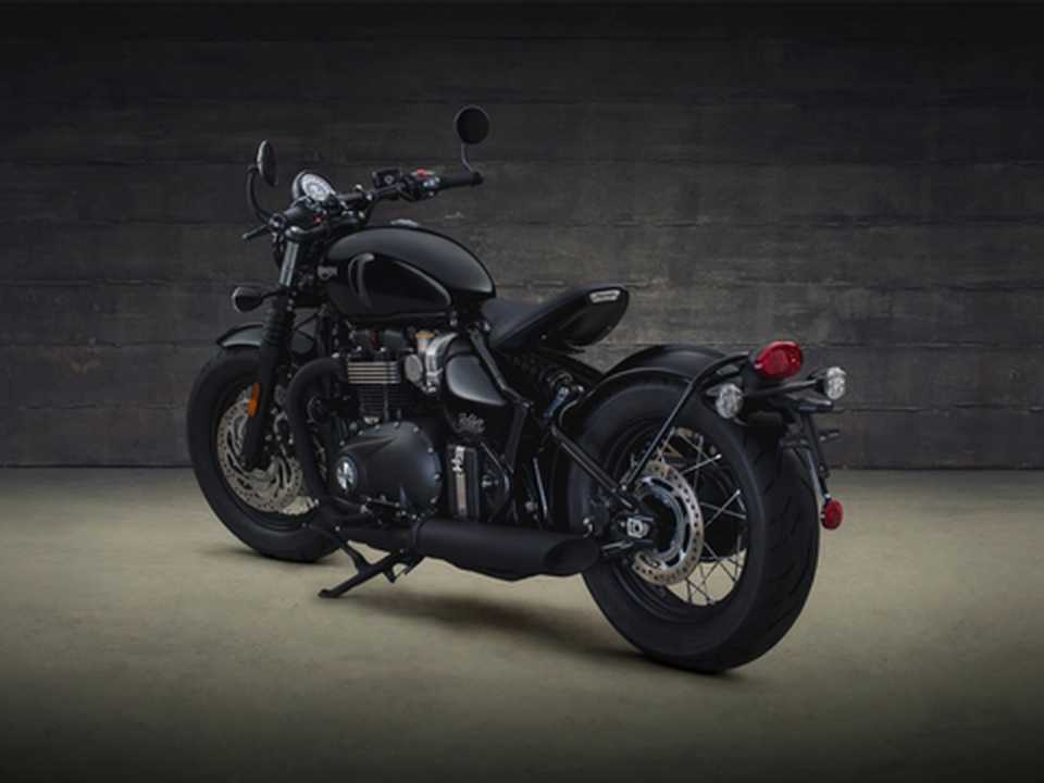 TriumphBonneville Bobber 2019 - 3/4 frente