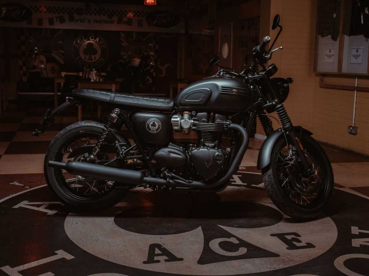 TriumphBonneville 2019 - lateral