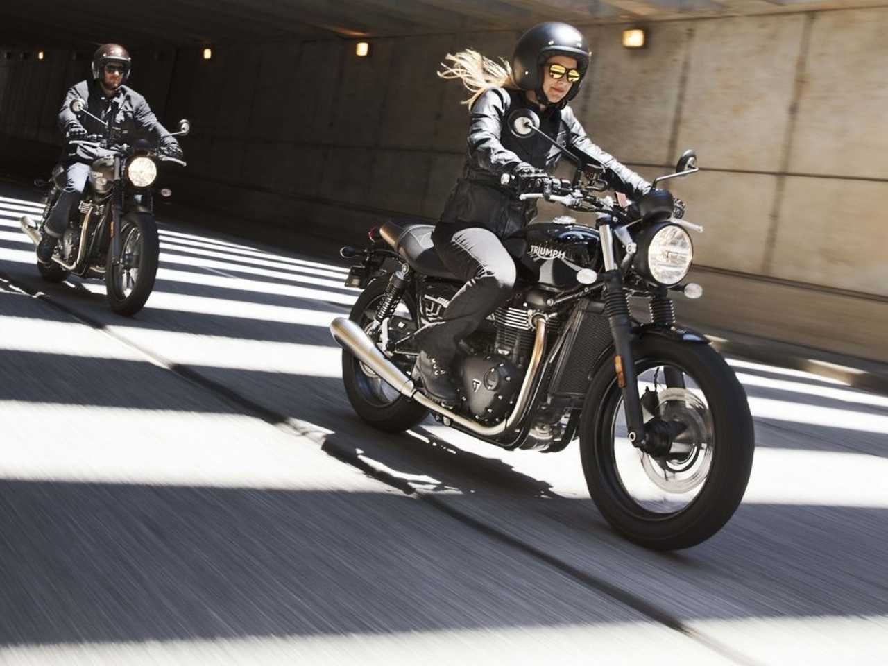 TriumphStreet Twin 2019 - 3/4 frente