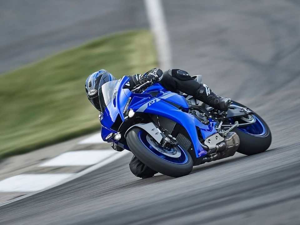 YamahaR1 2019 - 3/4 frente