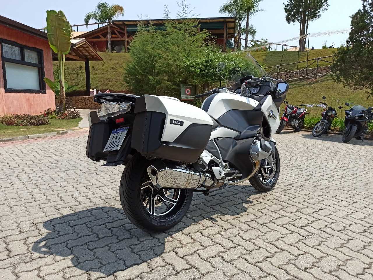 BMWR 1200 RT 2021 - 3/4 traseira