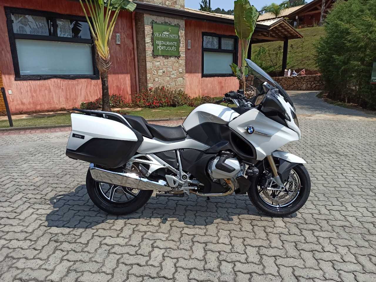 BMWR 1200 RT 2021 - lateral