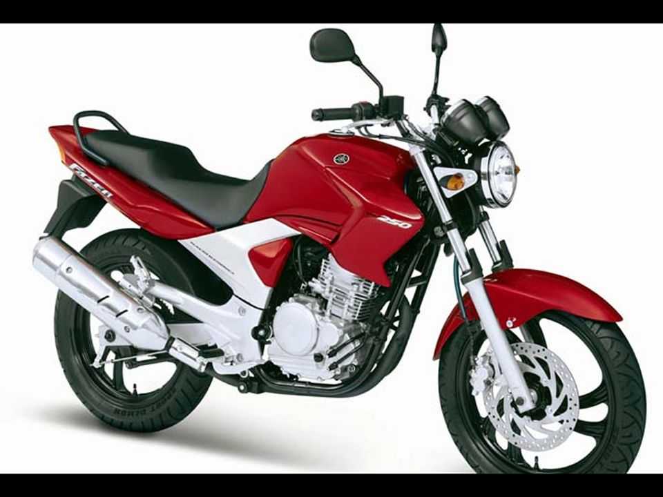 Acima a Yamaha Fazer 250 em sua primeira geração