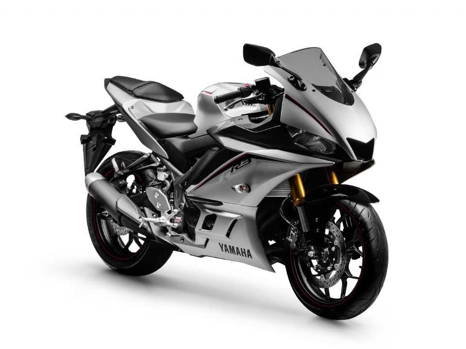 YamahaR3 2021 - 3/4 frente