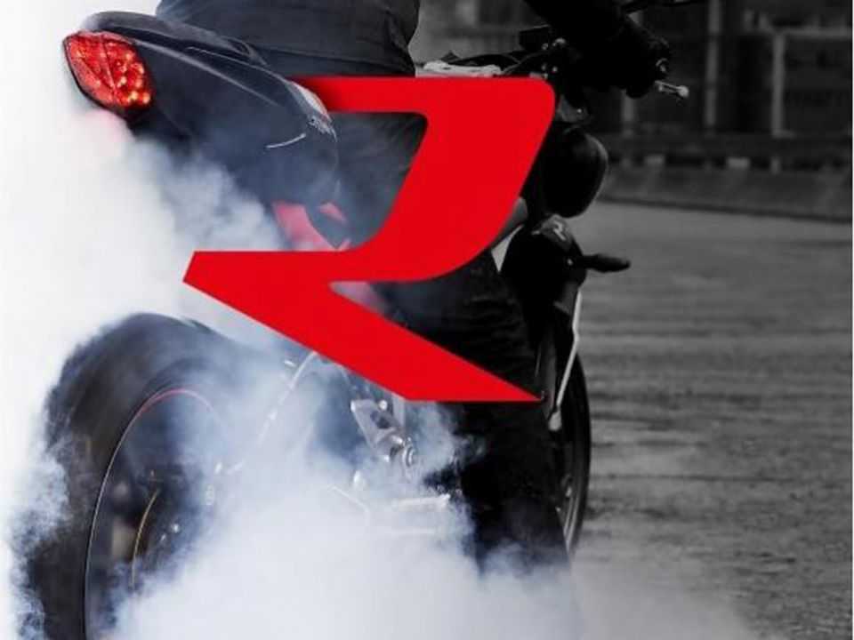 Primeiro teaser oficial da Triumph Street Triple R