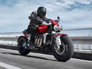 Triumph anuncia mais lotes para a Rocket 3R para o Brasil