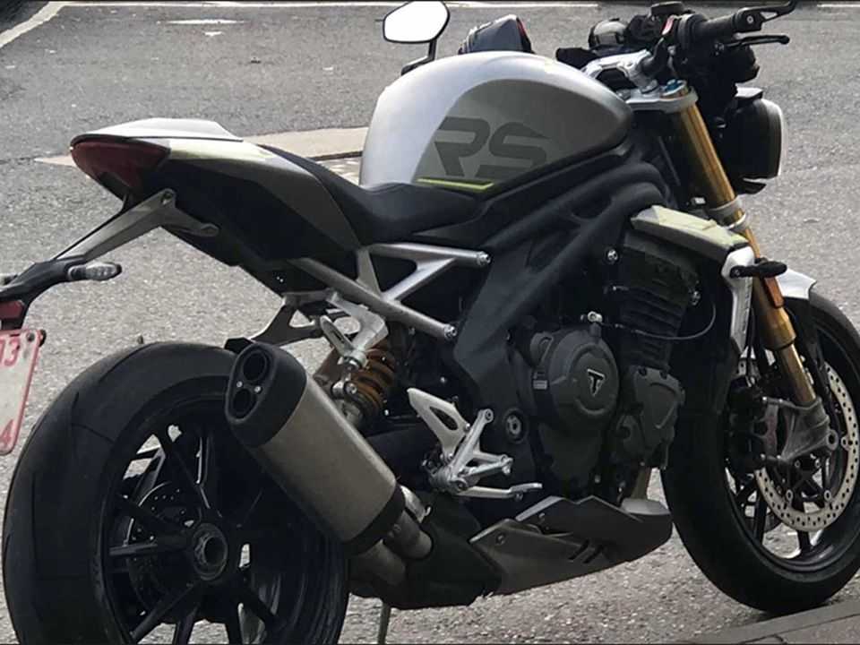 Triumph Speed Triple 1200 RS Triumph Speed Triple 1200 RS