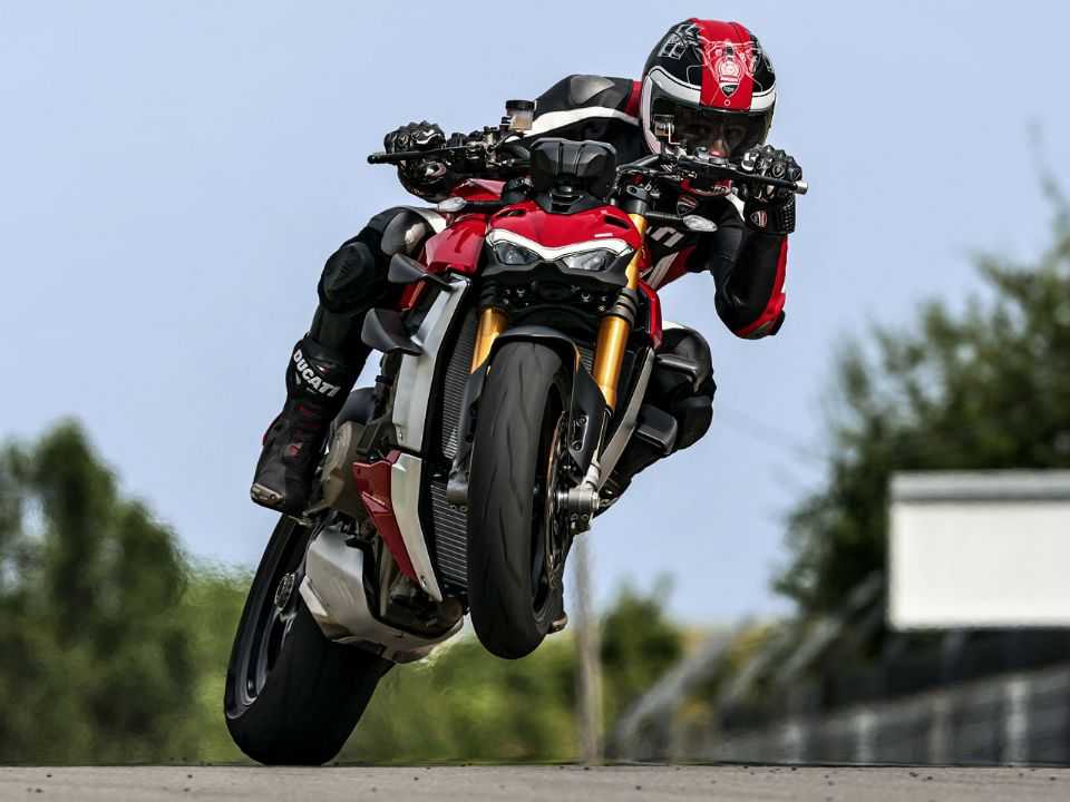 DucatiStreetfighter V4 S 2022 - 3/4 frente