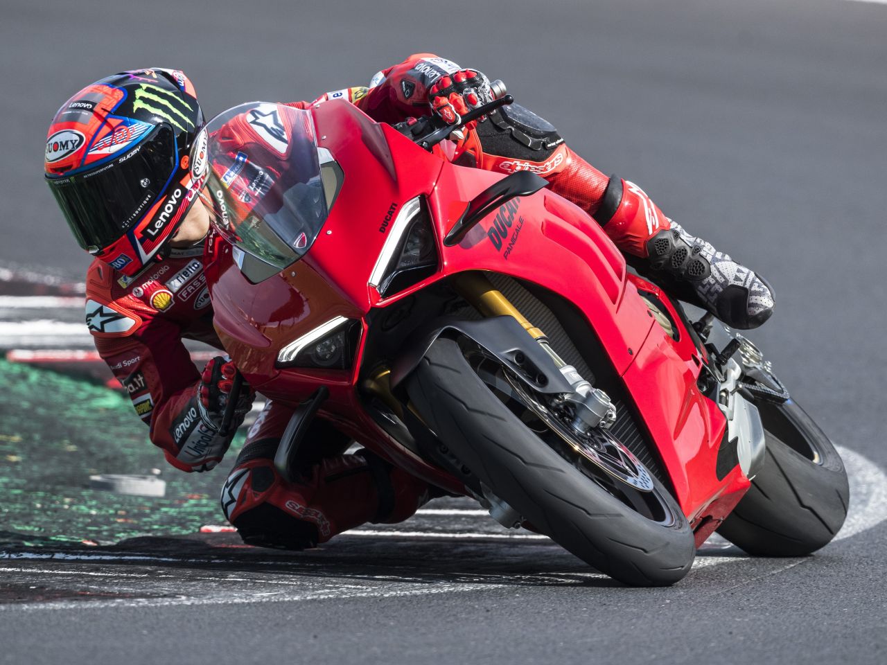 DucatiPanigale V4 2022 - frente