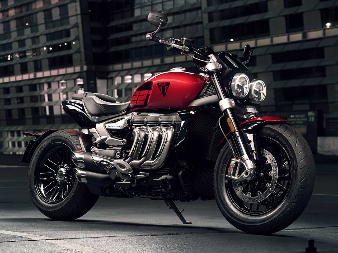 Triumph Rocket 2022 - 3/4 frente