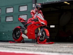 Panigale V4